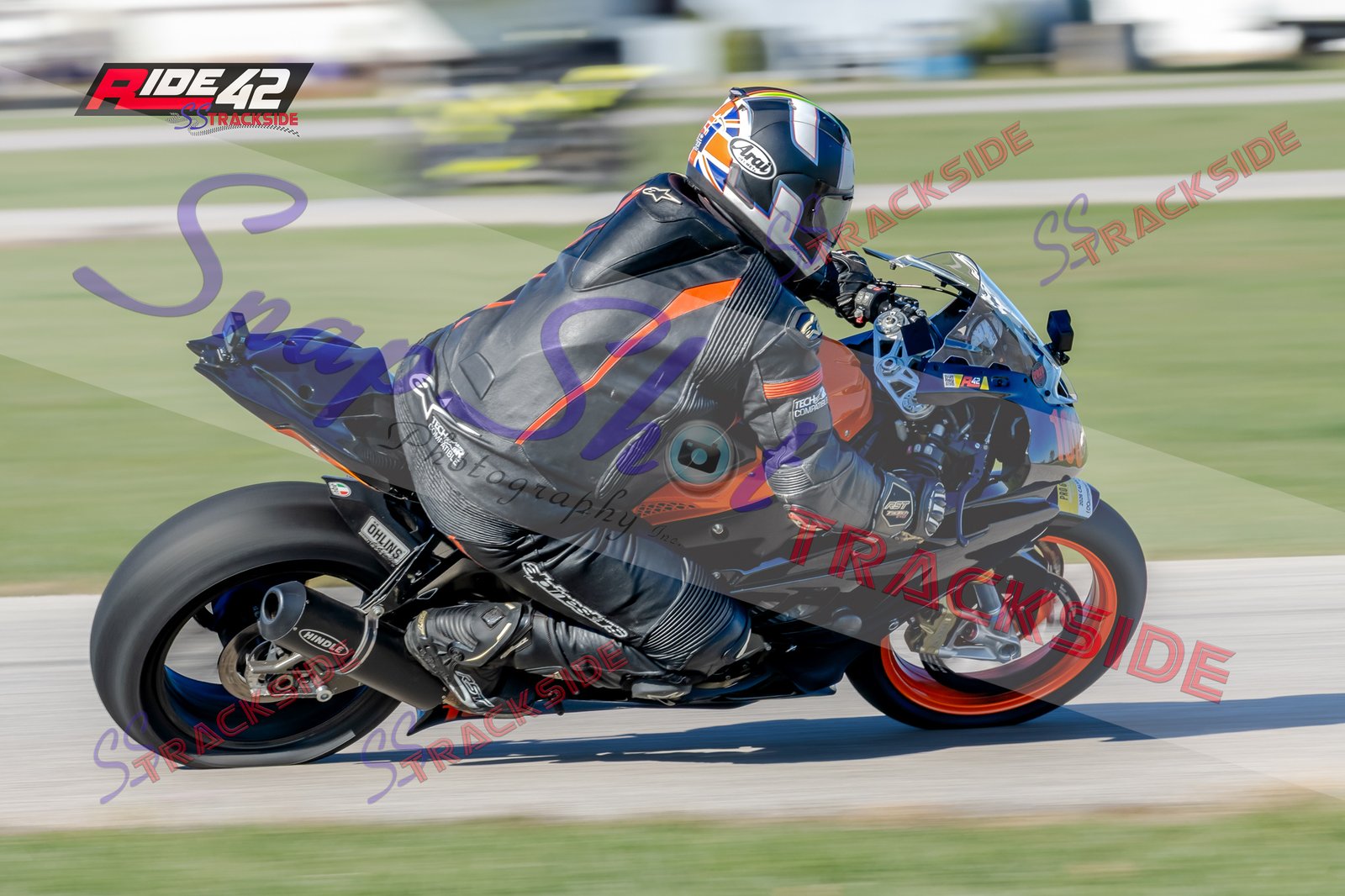 R42-Oct20-Y-1129-WR.jpg